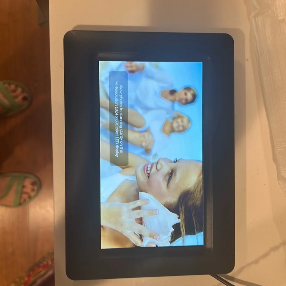Polaroid 7 inch Digital Picture Frame
